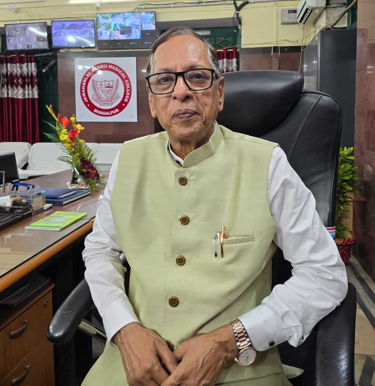 Principal JLNMC, Bhagalpur